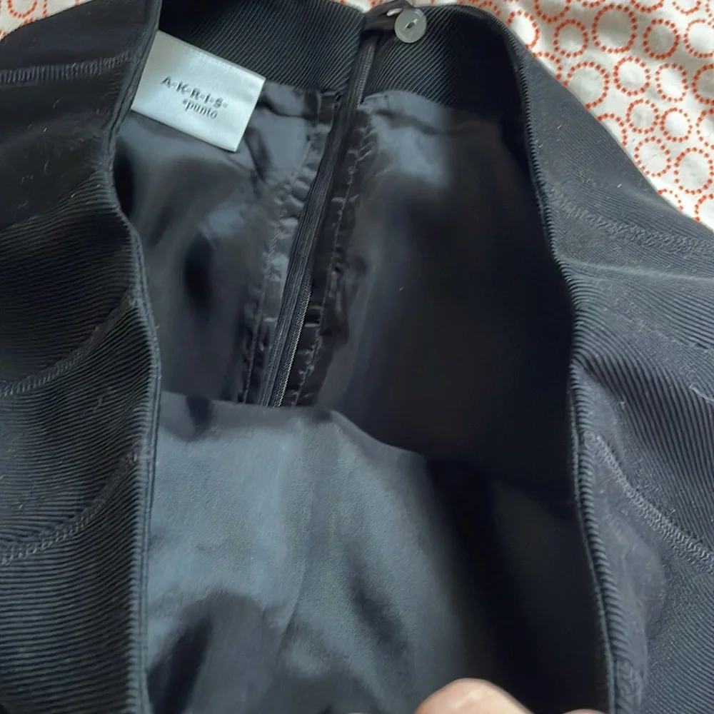 AKRIS PUNTO Skirt  black wool‎ Size 8 B5